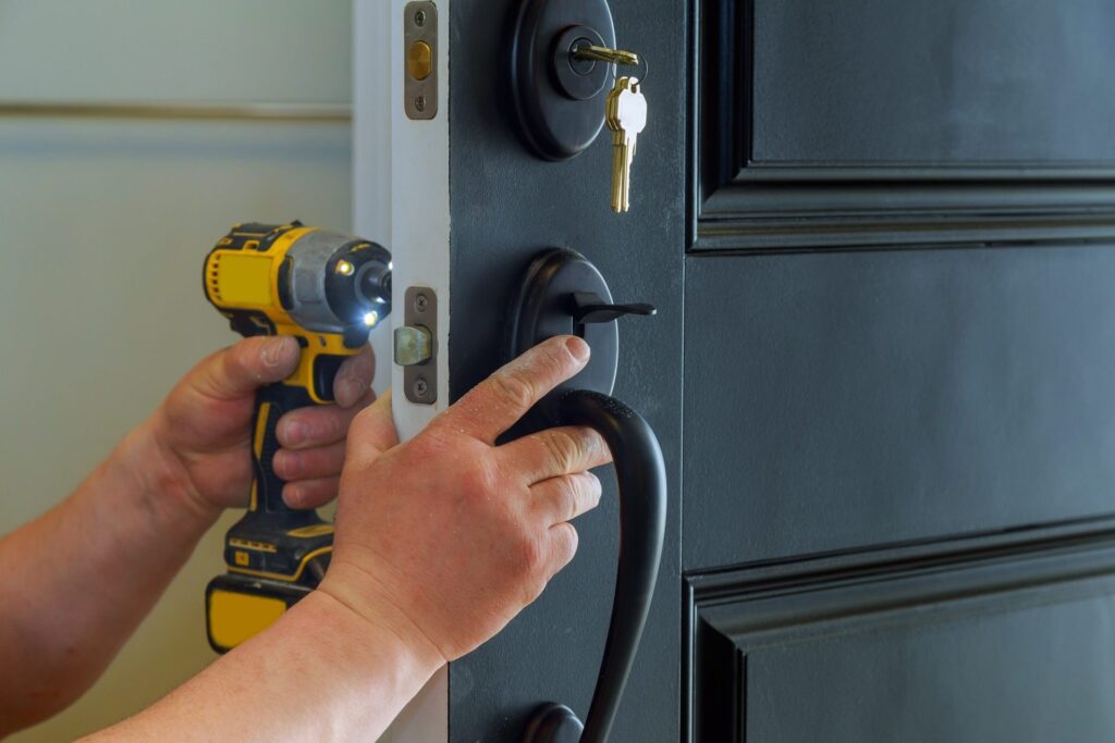 remplacer vos serrures : guide urgence et solutions pratique